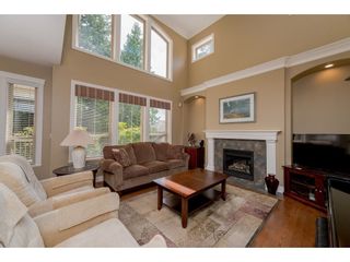Photo 10: 12070 59 Avenue in Surrey: Panorama Ridge House for sale in "Boundary Park" : MLS®# R2275797