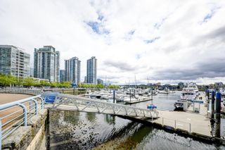 Photo 2: 702 1201 MARINASIDE Crescent in Vancouver: Yaletown Condo for sale (Vancouver West)  : MLS®# R2692733