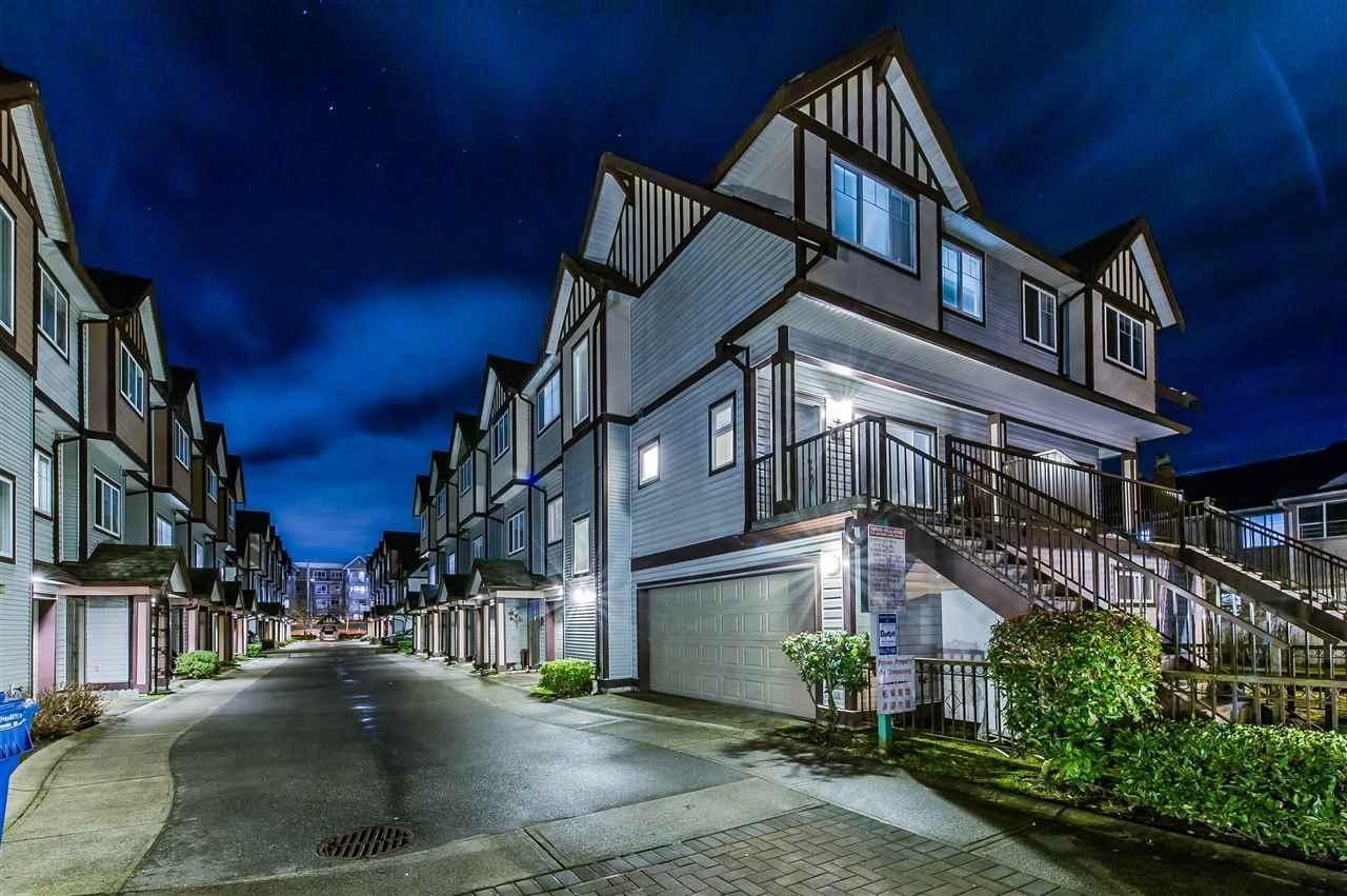 Main Photo: 25 7700 ABERCROMBIE Drive in Richmond: Brighouse South Townhouse for sale : MLS®# R2637147
