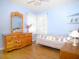 Photo 6: PACIFIC BEACH Residential for sale : 3 bedrooms : 1947 Chalcedony St. in San Diego
