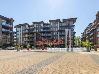 Photo 2: 313 719 W 3RD STREET in North Vancouver: Harbourside Condo for sale : MLS®# R2580285