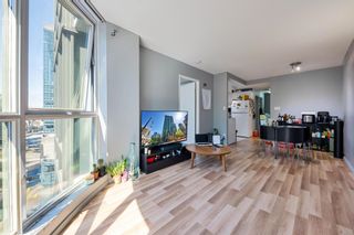 Photo 8: 1707 588 BROUGHTON Street in Vancouver: Coal Harbour Condo for sale in "Harbour Side Park" (Vancouver West)  : MLS®# R2861793