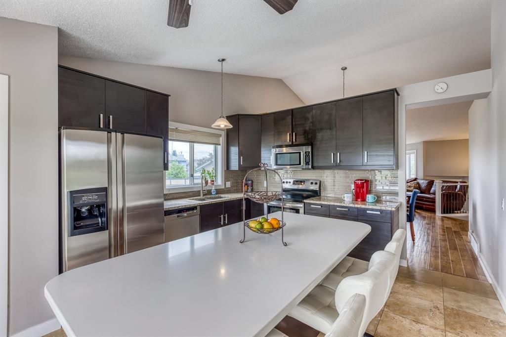 Main Photo: 55 Riverstone Close SE in Calgary: Riverbend Detached for sale : MLS®# A1231395