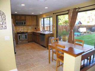 Photo 3: RANCHO PENASQUITOS House for sale : 3 bedrooms : 9195 Ellingham in San Diego