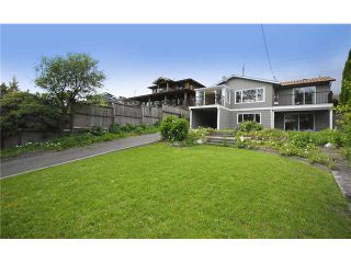Photo 9: 739 E 4TH Street in North Vancouver: Queensbury House for sale : MLS®# V837793