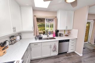 Photo 11: 2133 Bellamy Rd in Langford: La Thetis Heights House for sale : MLS®# 911929