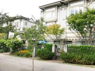 Photo 13: 6 2375 BROADWAY Other W in Vancouver West: Kitsilano Home for sale ()  : MLS®# V1081687