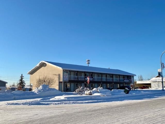 Main Photo: 4807 S 50 Avenue in Fort Nelson: Fort Nelson -Town Business with Property for sale : MLS®# C8053163