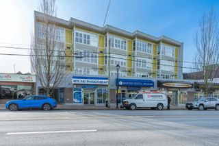 Photo 1: 211 20238 FRASER Highway in Langley: Langley City Condo for sale in "The Muse" : MLS®# R2747283