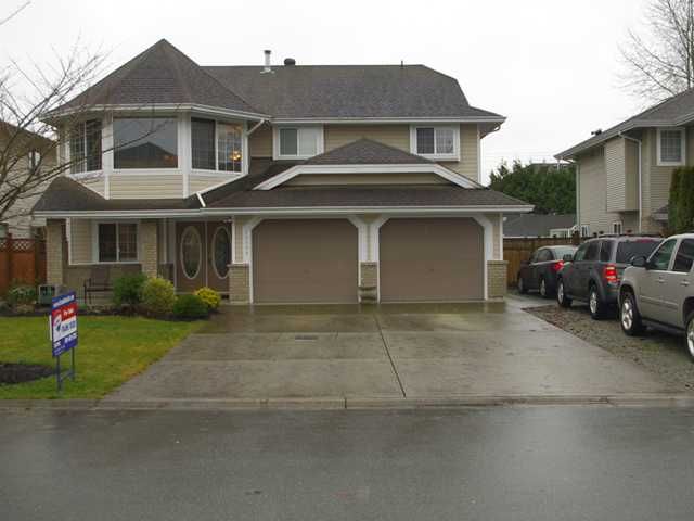 Main Photo: 23890 118A Avenue in Maple Ridge: Cottonwood MR House for sale : MLS®# V923920