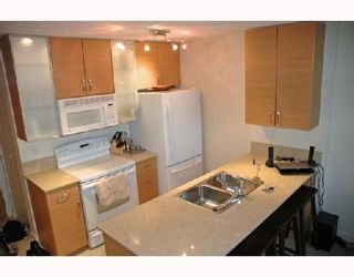 Photo 2: 1207 928 HOMER Street in Vancouver: Downtown VW Condo for sale (Vancouver West)  : MLS®# V723773