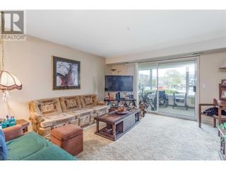 Photo 2: 1045 Sutherland Avenue Unit# 164 in Kelowna: House for sale : MLS®# 10310034