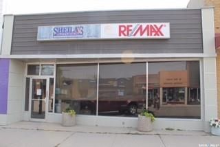 Photo 1: 212 Main Street in Rosetown: Commercial for sale : MLS®# SK937234