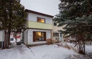 Photo 1: 235 Houde Drive in Winnipeg: St Norbert Residential for sale (1Q)  : MLS®# 202227799