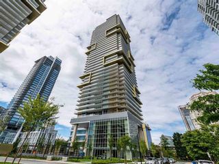 Photo 2: 2101 6383 MCKAY Avenue in Burnaby: Metrotown Condo for sale (Burnaby South)  : MLS®# R2747045