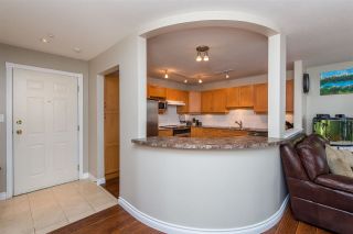 Photo 5: 204 2585 WARE Street in Abbotsford: Central Abbotsford Condo for sale in "The Maples" : MLS®# R2408849