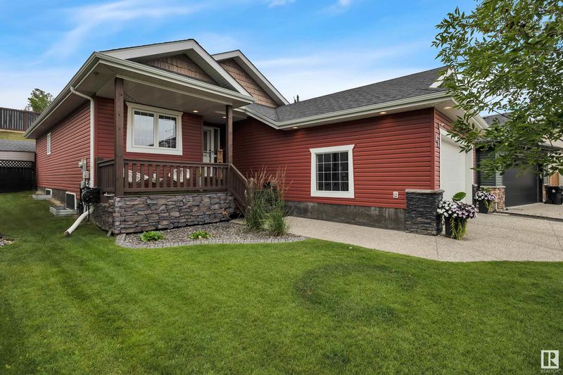 FEATURED LISTING: 41 HANEY Landing Spruce Grove