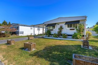 Photo 3: 262 1840 160 Street in Surrey: King George Corridor Manufactured Home for sale in "Breakaway Bays" (South Surrey White Rock)  : MLS®# R2741752