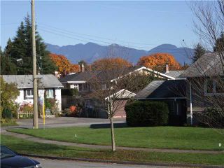 Photo 2: 3329 TRUTCH Street in Vancouver: Arbutus House for sale (Vancouver West)  : MLS®# V1032684