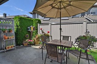 Photo 20: 6139 W BOUNDARY Drive in Surrey: Panorama Ridge Townhouse for sale in "LAKEWOOD GARDENS" : MLS®# F1448168