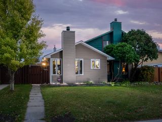 Photo 1: 20 Bondar Bay in Winnipeg: Maples Residential for sale (4H)  : MLS®# 202124807