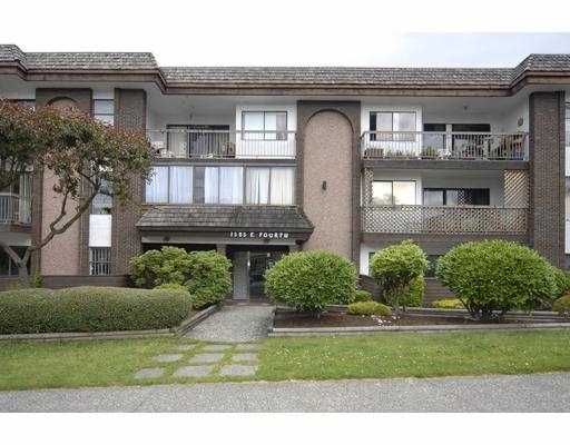 Main Photo: 205 1585 E 4TH Avenue in Vancouver: Grandview VE Condo for sale in "ALPINE PLACE" (Vancouver East)  : MLS®# V660323