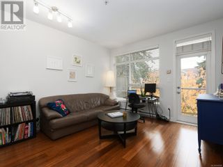 Photo 4: 302 611 Goldstream Ave in Langford: House for sale : MLS®# 959856