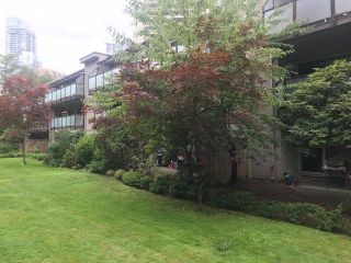 Photo 16: 212 4373 HALIFAX Street in Burnaby: Brentwood Park Condo for sale in "Brent Gardens" (Burnaby North)  : MLS®# R2301960