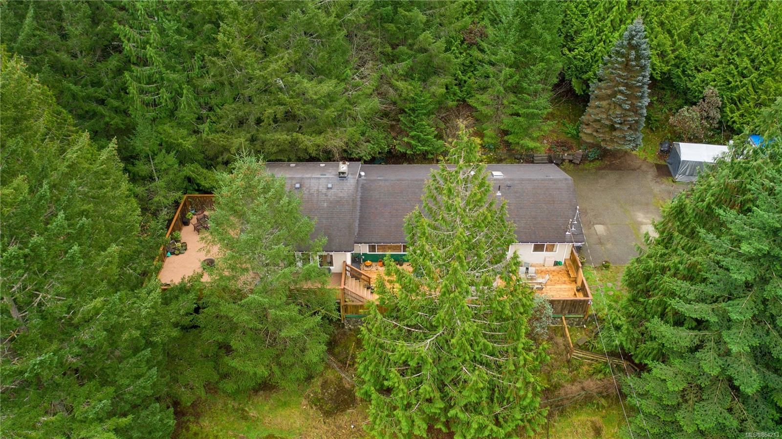 Main Photo: 2978 Woodridge Pl in Highlands: Hi Eastern Highlands House for sale : MLS®# 864213