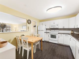 Photo 6: 247 2451 GLADWIN Road in Abbotsford: Abbotsford West Condo for sale in "Centennial Court - The Oaks" : MLS®# R2869948