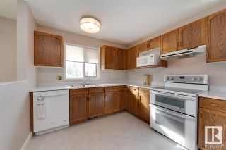 Photo 14: 1 9375 172 Street in Edmonton: Zone 20 House Half Duplex for sale : MLS®# E4320998
