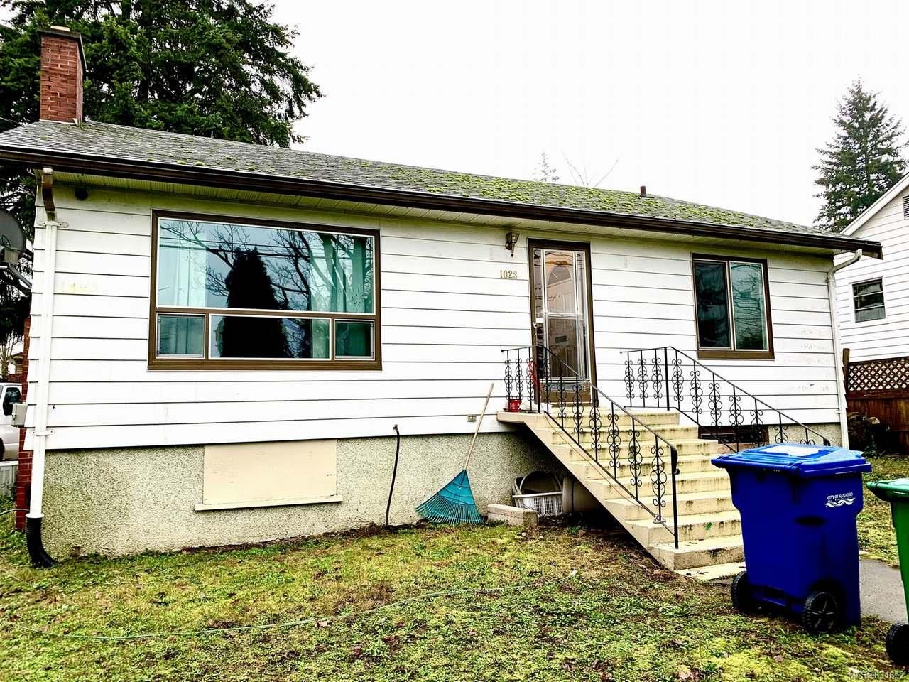 Main Photo: 1023 Dufferin Cres in NANAIMO: Na Central Nanaimo House for sale (Nanaimo)  : MLS®# 831652