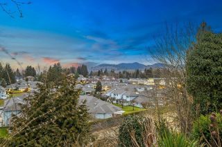 Main Photo: 34929 HIGH Drive in Abbotsford: Abbotsford East House for sale : MLS®# R2871411