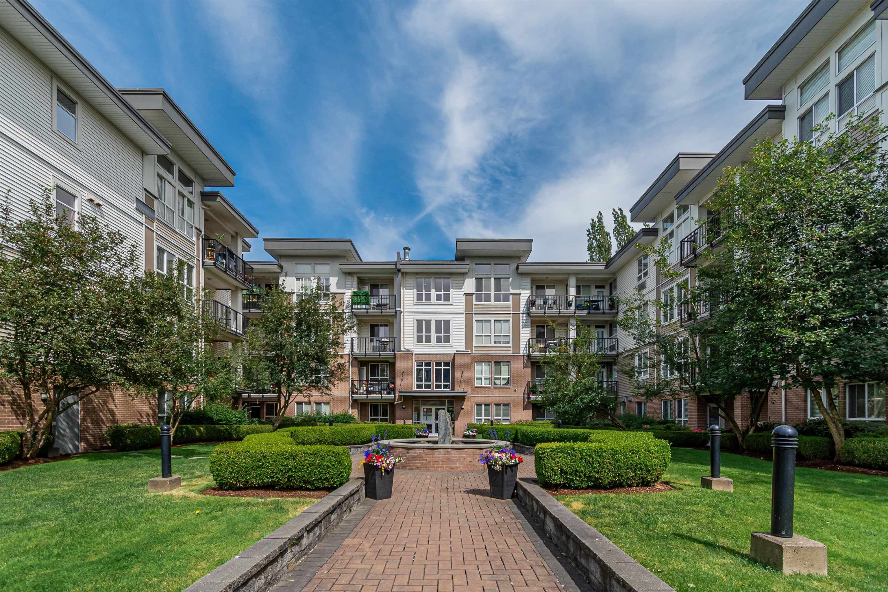 Main Photo: 315 5430 201 Street in Langley: Langley City Condo for sale : MLS®# R2707104