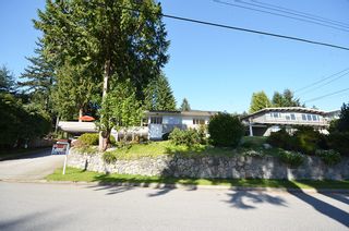 Photo 17: 480 GREENWAY AV in North Vancouver: Upper Delbrook House for sale : MLS®# V1003304