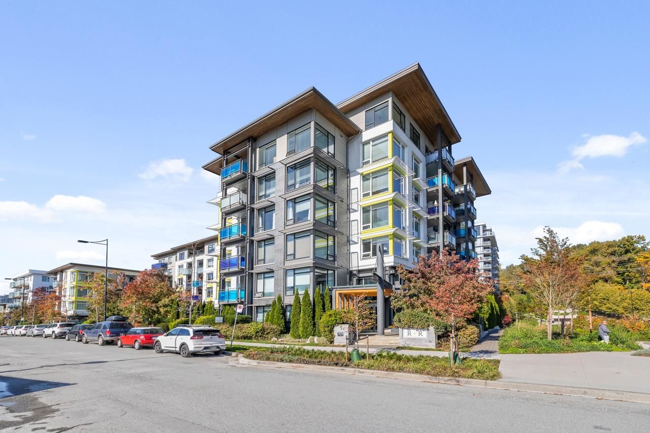 Main Photo: 209 3289 RIVERWALK Avenue in Vancouver: South Marine Condo for sale in "R&R" (Vancouver East)  : MLS®# R2824774