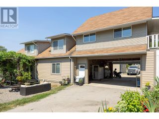 Photo 1: 7889 Pleasant Valley Road North BX: Okanagan Shuswap Real Estate Listing: MLS®# 10313178