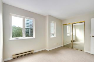 Photo 21: 206 1535 CHESTERFIELD Avenue in North Vancouver: Central Lonsdale Condo for sale in "Kensington Court" : MLS®# R2753708