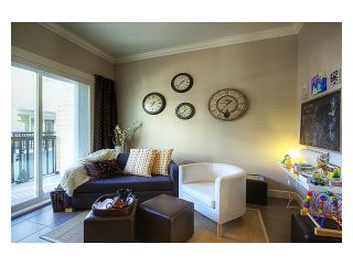 Photo 4: 7 1130 EWEN Avenue in New Westminster: Queensborough Townhouse for sale in "GLADSTONE PARK" : MLS®# V942399