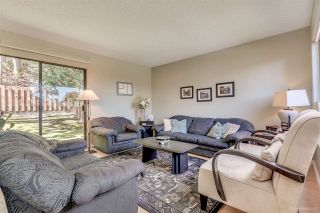 Photo 3: 431 CARDIFF Way in Port Moody: College Park PM Townhouse for sale in "EASTHILL" : MLS®# R2111339