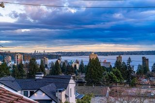 Photo 31: 2263 MATHERS Avenue in West Vancouver: Dundarave House for sale : MLS®# R2865735