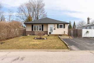 Photo 1: 725 Annland Street in Pickering: Bay Ridges House (Bungalow) for sale : MLS®# E5991509