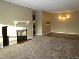 Photo 3: 266 GORE Place in Regina: Normanview West Condominium for sale (Regina Area 02)  : MLS®# 454528