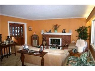 Photo 3: 763 Helvetia Cres in VICTORIA: SE Cordova Bay House for sale (Saanich East)  : MLS®# 419042