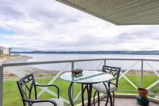Photo 2: 202 87 S ISLAND Hwy in Campbell River: CR Campbell River Central Condo for sale : MLS®# 900859