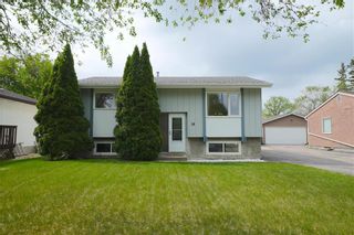 Photo 45: 14 Mackie Bay in Winnipeg: Crestview House for sale (5H)  : MLS®# 202315668