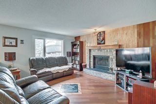 Photo 5: 52 Riverwood Close SE in Calgary: Riverbend Detached for sale : MLS®# A1212002
