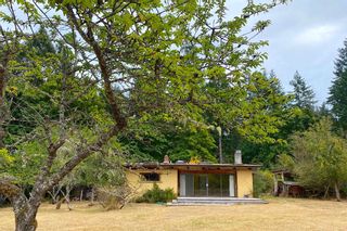 Photo 3: 789 MORGAN Road: Galiano Island House for sale (Islands-Van. & Gulf)  : MLS®# R2859370