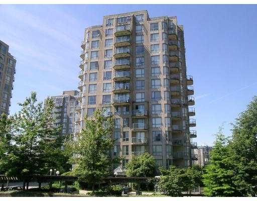Main Photo: #1105 838 Agnes street in New Westminster: Downtown NW Condo for sale