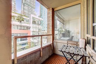 Photo 9: 401 822 HOMER Street in Vancouver: Downtown VW Condo for sale in "GALELEO" (Vancouver West)  : MLS®# R2680666